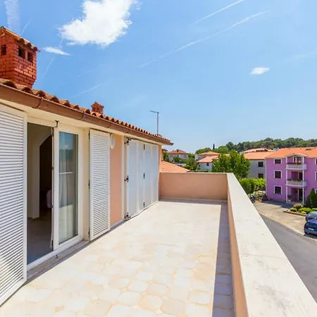 Mirjana Apartament *
